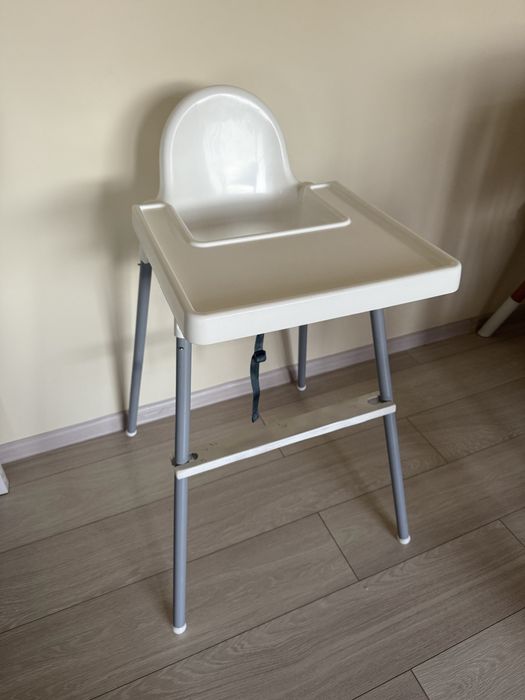 Детский стул для кормления Икеа с подножкой