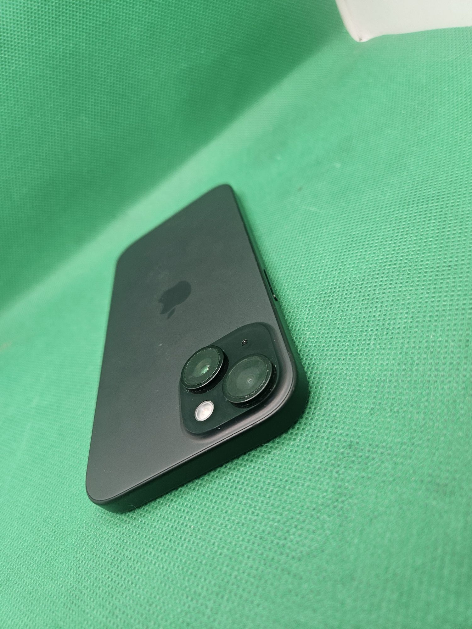 Carcasa iphone 15•Amanet Lazar Crangasi •51141