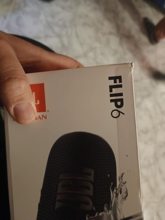 Продавам оригинална тонколонка