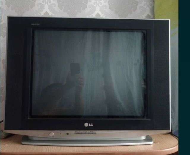 Телевизор б/у в рабочем состоянии