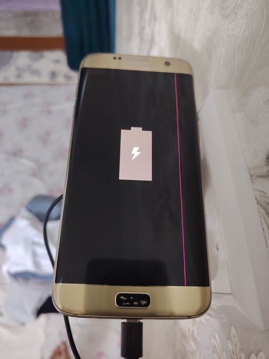 Samsung galaxy S7 edge sotiladi