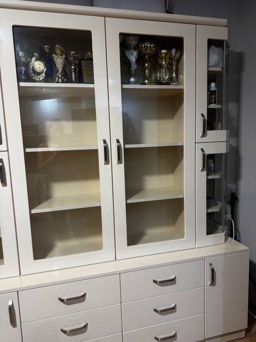 Секция от масивно дърво