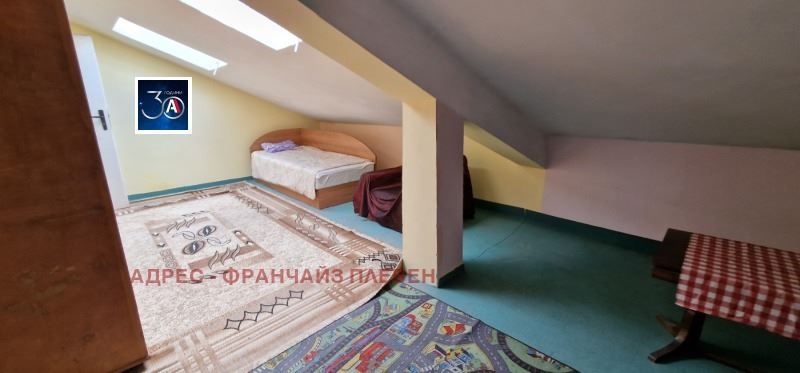 2-стаен в Плевен-9-ти квартал площ 72 цена 45000