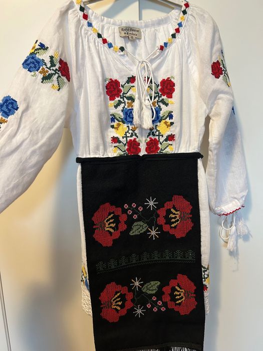 Rochiță ie tradițională