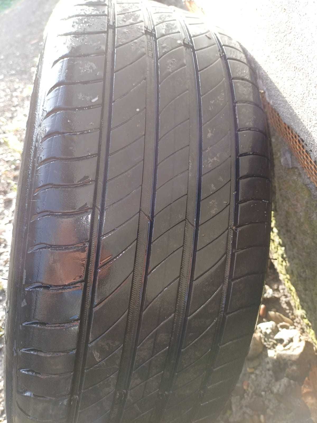 Vand genti Hyundai OZ cu cauciucuri de vara cu prezoane si antifurt