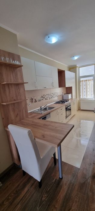 Ofer spre închiriere apartament 2 camere