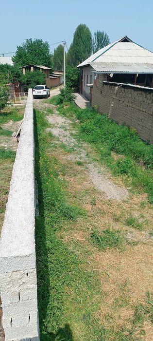 Ер сотилади 5,5 соток. Сотиги 8800$. Кибрай тумани Кипчок махаллисида