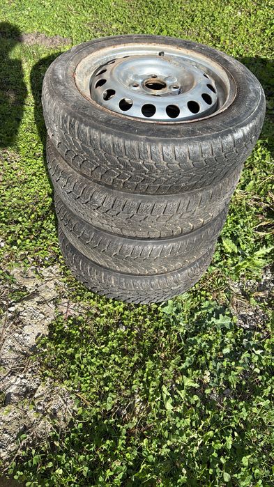 jante tabla cu cauciucuri de iarna 155/65 R14 citroen c1 / peugeot