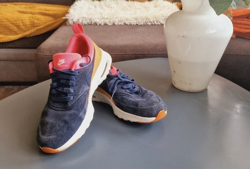 Дамски маратонки Nike 39 номер