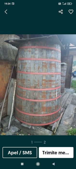 Vind cada și butoaie