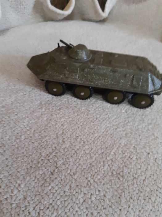 Продам БТР металлический тяжелый