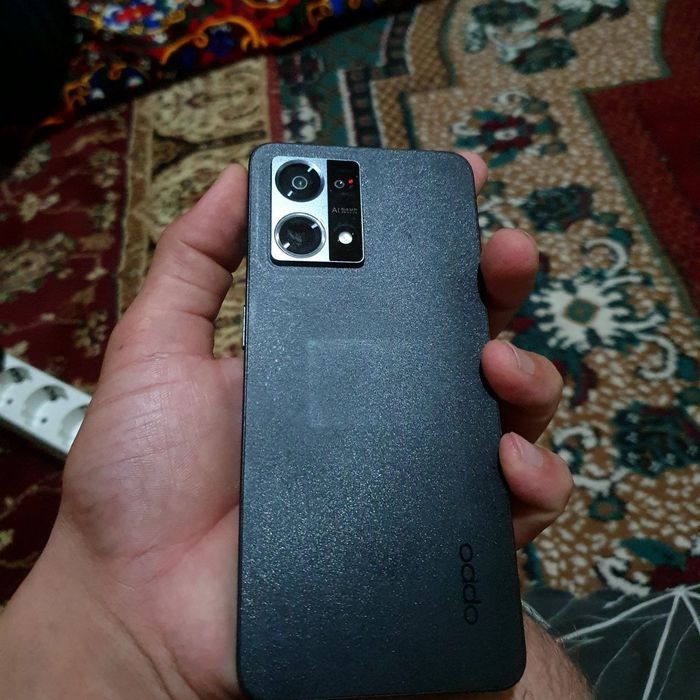 Oppo Reno7 holati yangide