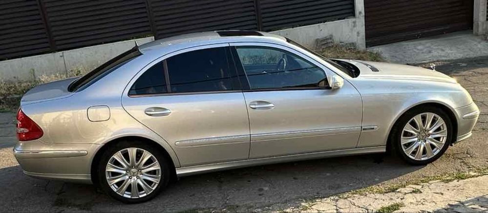 Mercedes-Benz E 500/W211, DISTRONIC