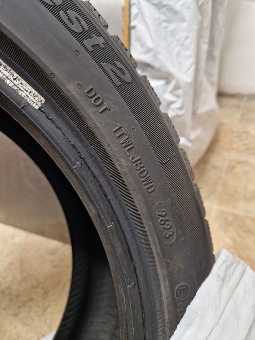 Syron Everest 2 225/45/18 DOT 23