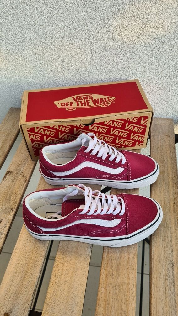 VANS Old Skool, mărimea 36,5 (23 cm) Dry rose/True white (vișiniu)