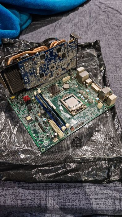 Vand sau schimb- Kit i5 4760s, 8gb ram + placa video GTX