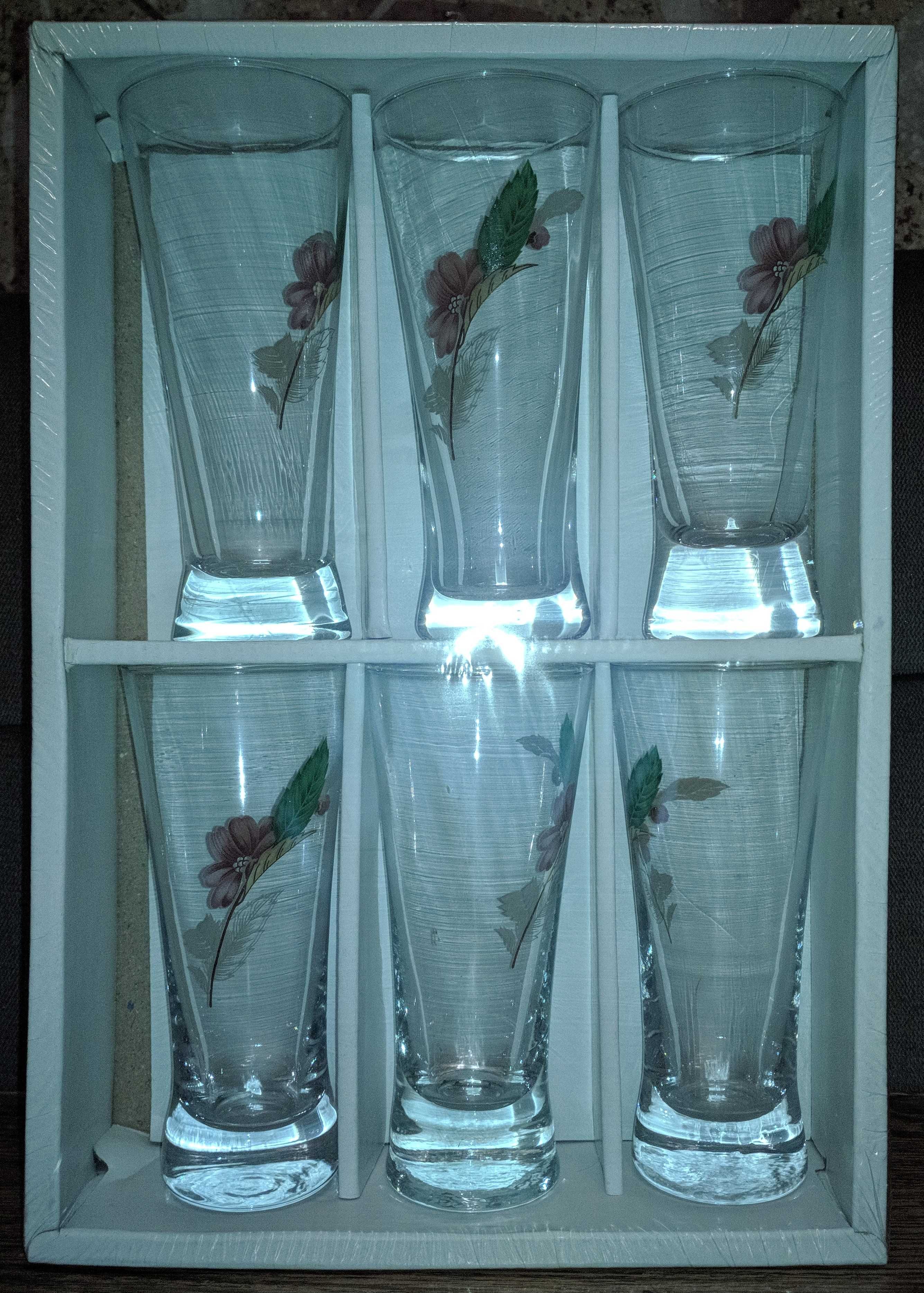 Продам набор из 6 стеклянных стаканов