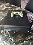 Play Station 4  1TB PRO PS4 PRO