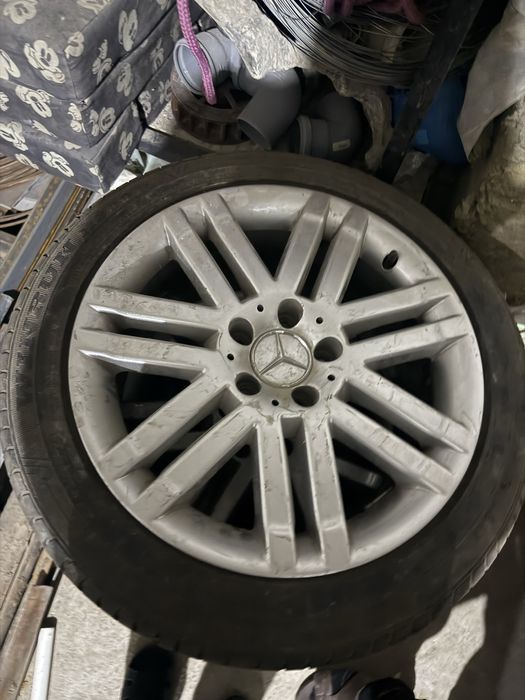 Продаётся балон и диски как новый Мерседес Бенс ariginal год 21-22