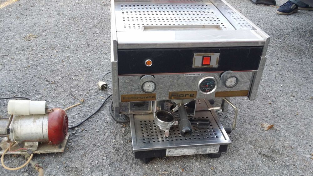 Кафе машина за заведение