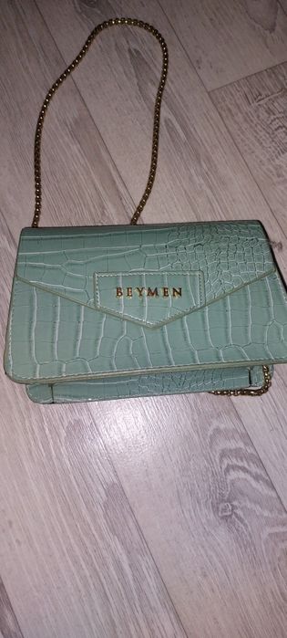 Продам женские  сумки  от 5000