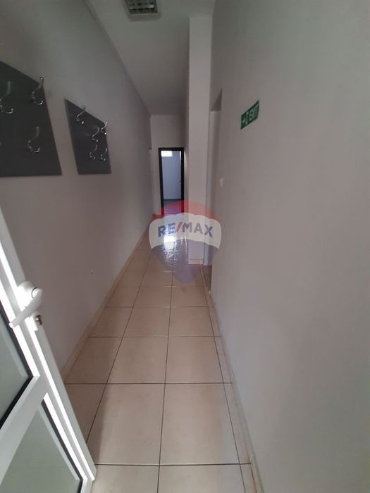 Дава се под наем Магазин в Варна, Гръцка махала - 56 кв.м за 382.5 € - Снимка #11