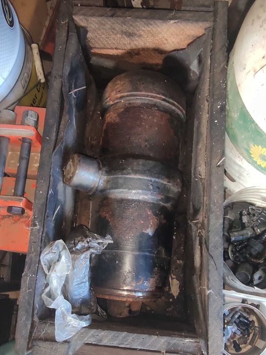 Хидравличен цилиндър / крик за тракторно ремарке