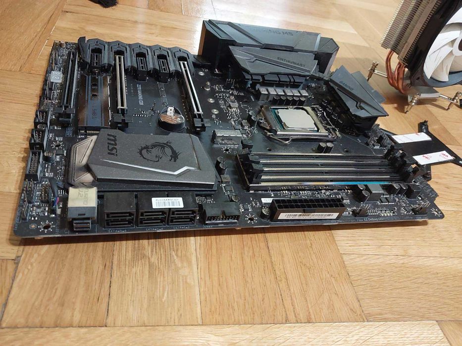 Intel Core i5 7600K + MSI Z270 Gaming M5