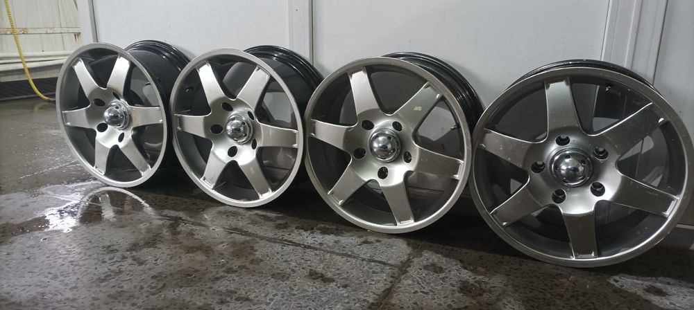 Продам диски 18 нахожусь в пришахтинске