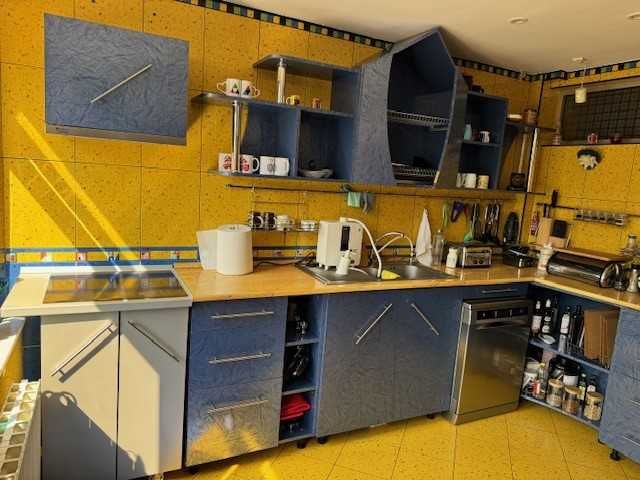 Vand urgent mobila de bucatarie