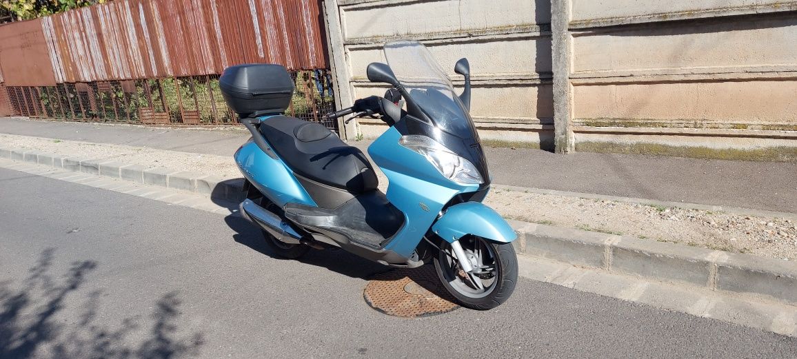 De vânzare  aprilia atlantic de 250 cc