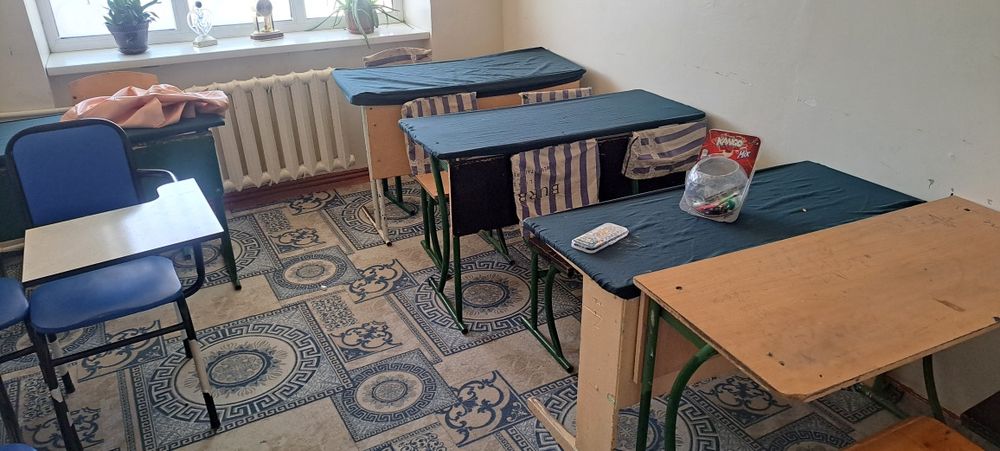 Сто стуллар сотилади