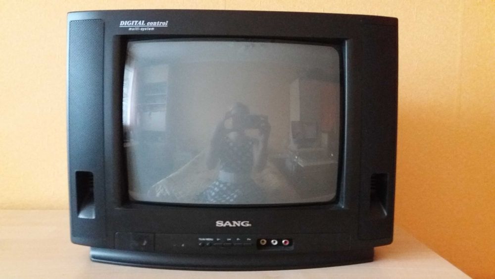 Цветен Телевизор SANG
