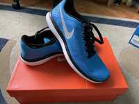 Vand incaltaminte sport Nike