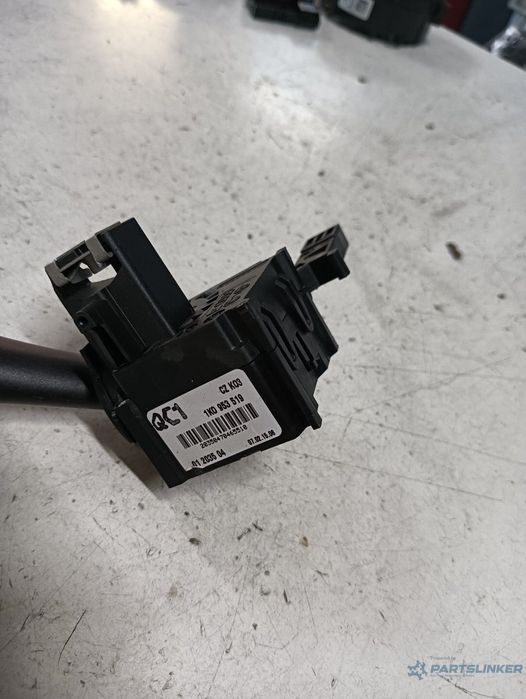 Maneta stergatoare  VOLKSWAGEN GOLF V Variant (1K5) [ 2007 - 2009 ] OEM 1k0953519