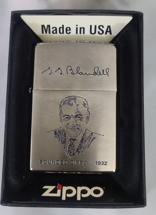 Продаются зажигалки Zippo
