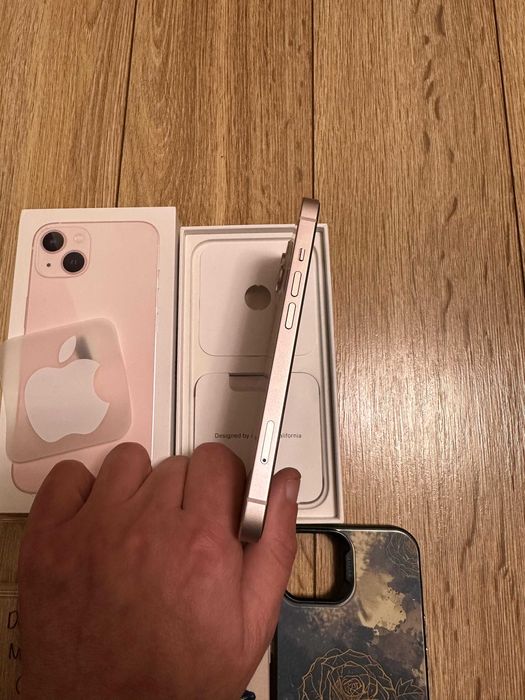 Iphone 13 Pink 128GB 100% battery Като нов.