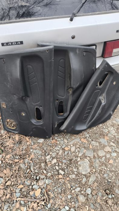 Продам дверные карты на ваз 2114 99