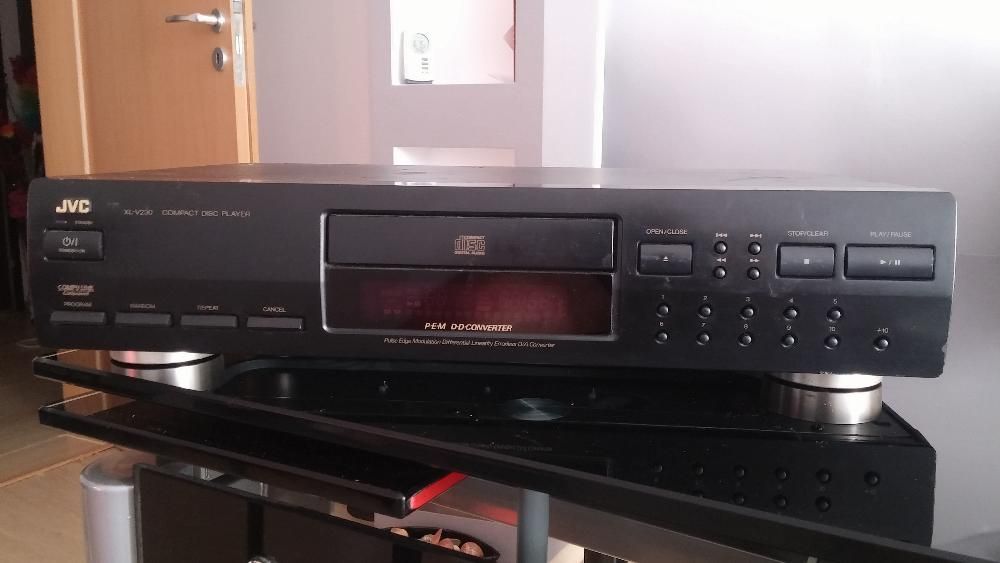 Продавам CD playr  JVC XL-V230BK