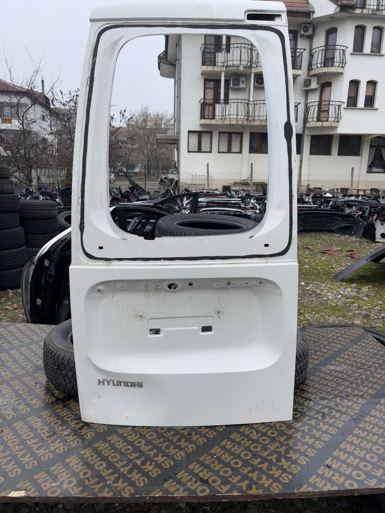 Врата Hyundai H1 H300