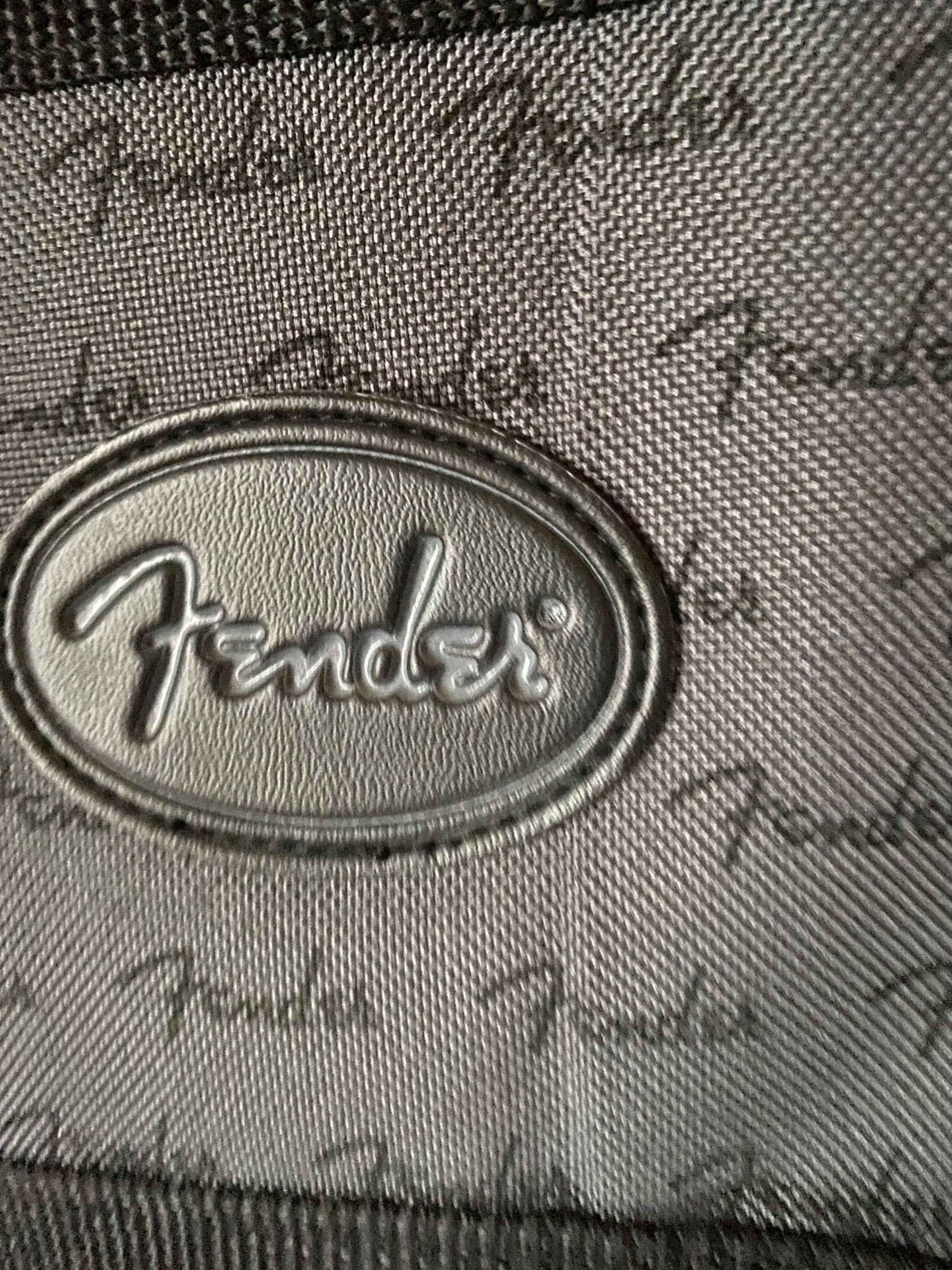 Китара Fender "Hello Kitty" акустична