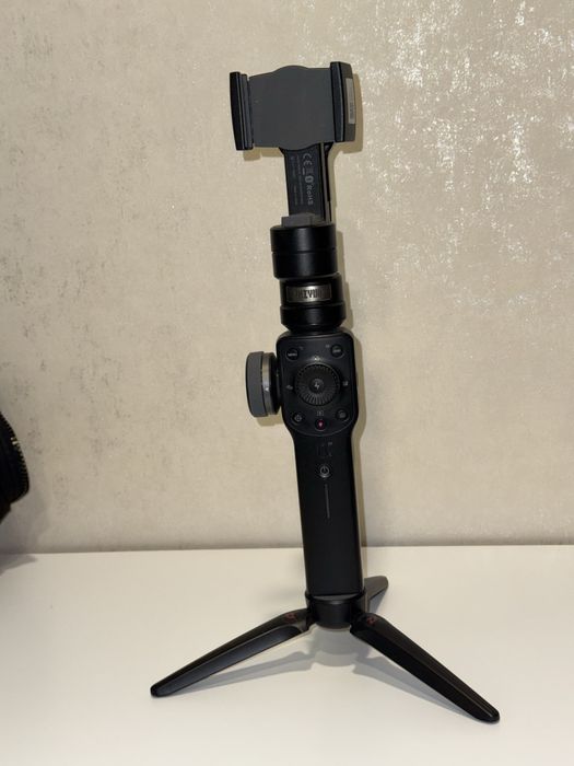 Zhiyun SMOOTH 4 — стабилизатор для смартфона