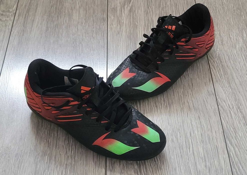 Ghete de fotbal cu crampoane, mar. 35, 38