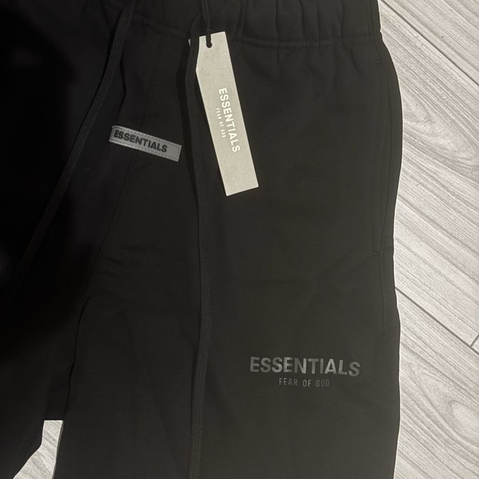 Pantaloni essentials fear of god negri