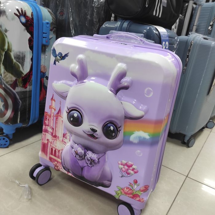 Чемодан для девочек