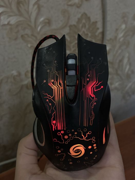 игровая мышка с подсветкой