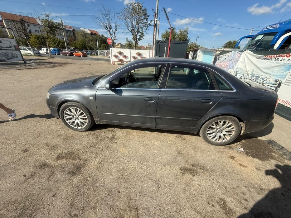 Vând Audi A4 S line