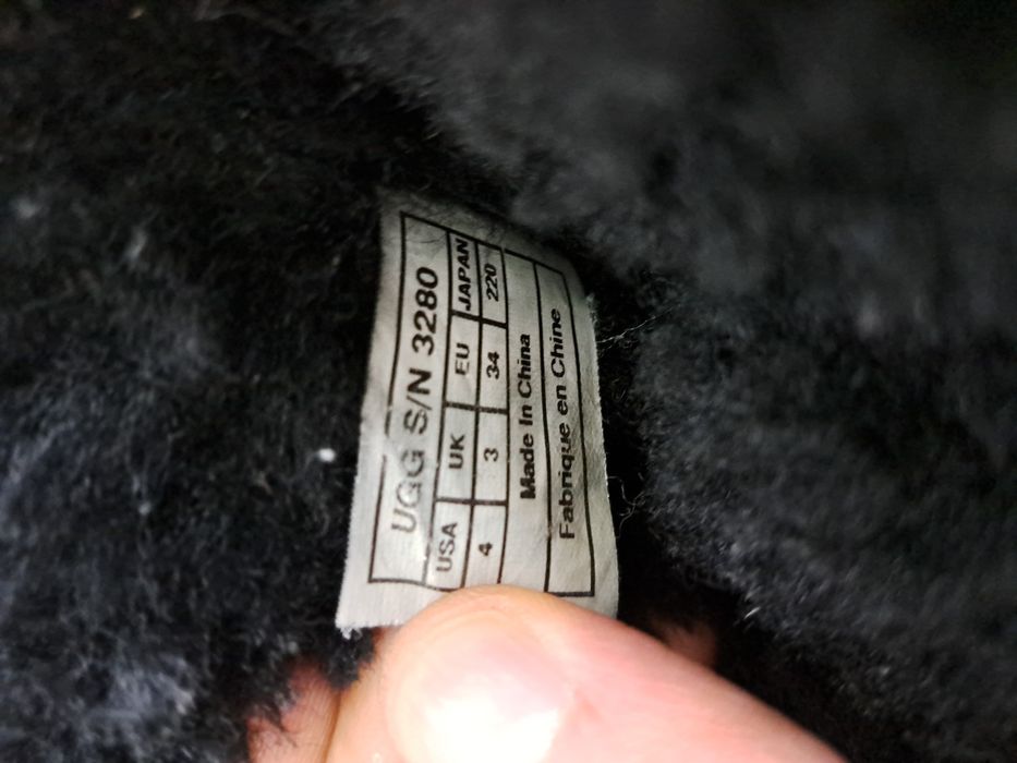 Vând cisme UGG originale nr 36