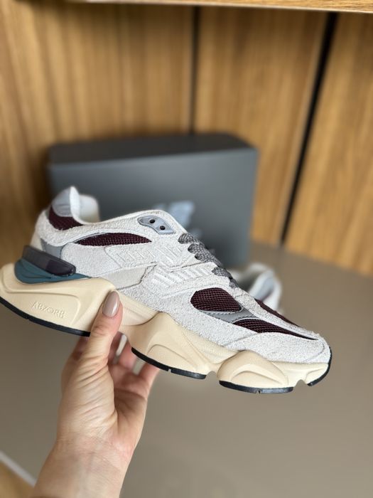 New Balance 9060