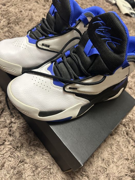 Jordan max aura 4
